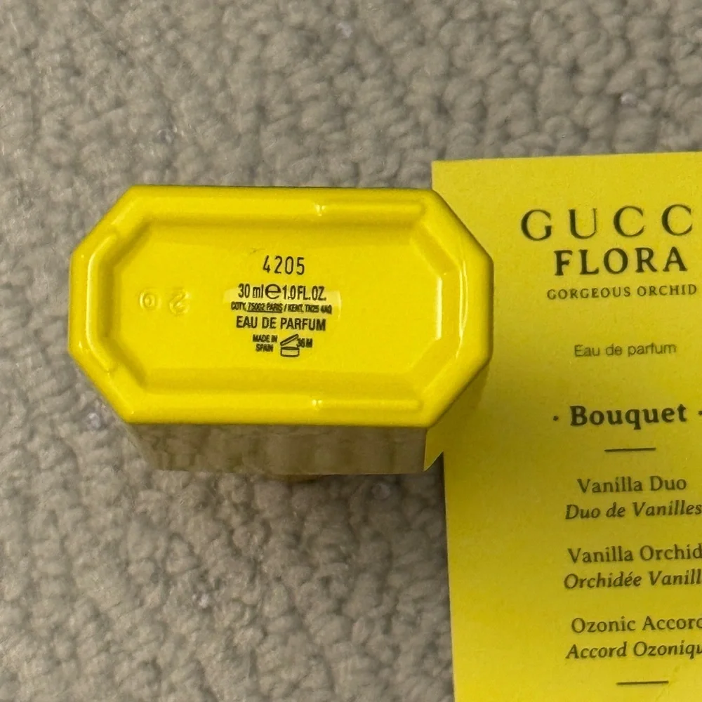 Gucci Flora Gorgeous Orchid Eau de
Parfum Spray 30 ml - Picture 2 of 4